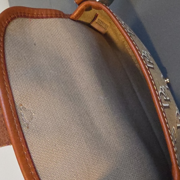 DOONEY & BOURKE NWOT Tan/Brown Monogrammed Wristlet - Picture 8 of 9